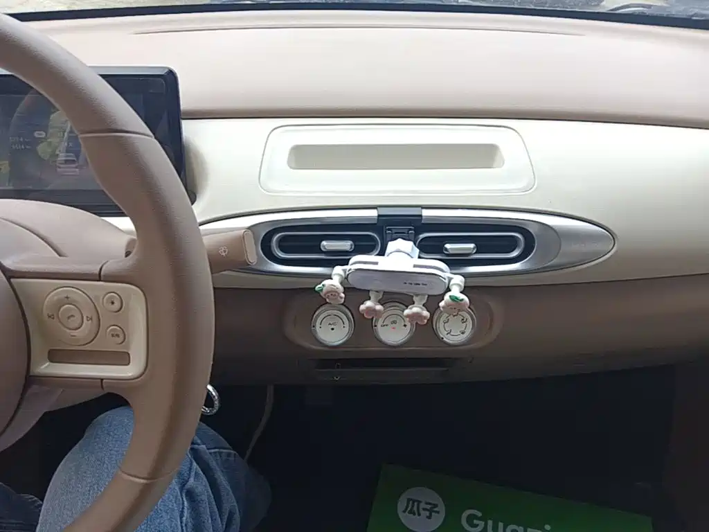 Wuling MINIEV — миниатюра 13
