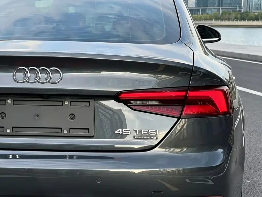 Audi A5 (Import) — миниатюра 8