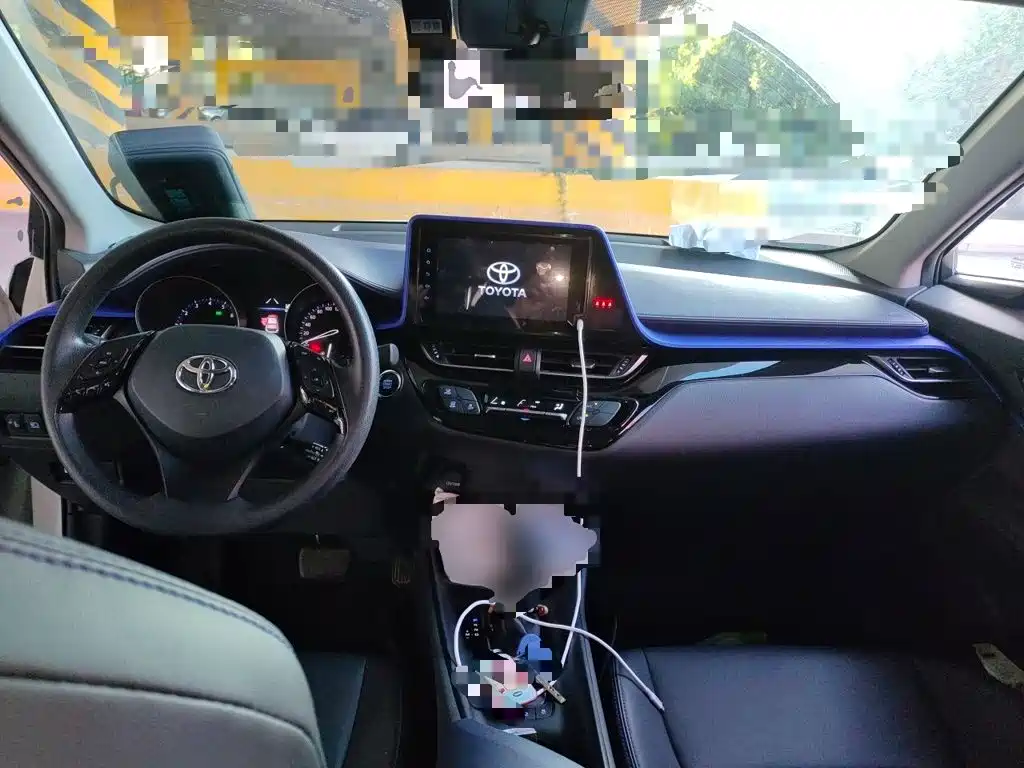 Toyota C-HR — миниатюра 10