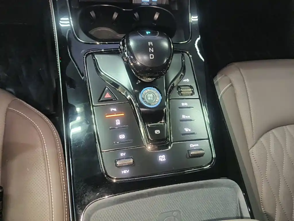 BYD Han — миниатюра 14