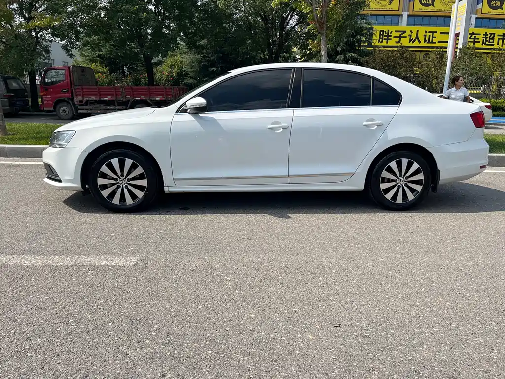 Volkswagen Sagitar — миниатюра 15