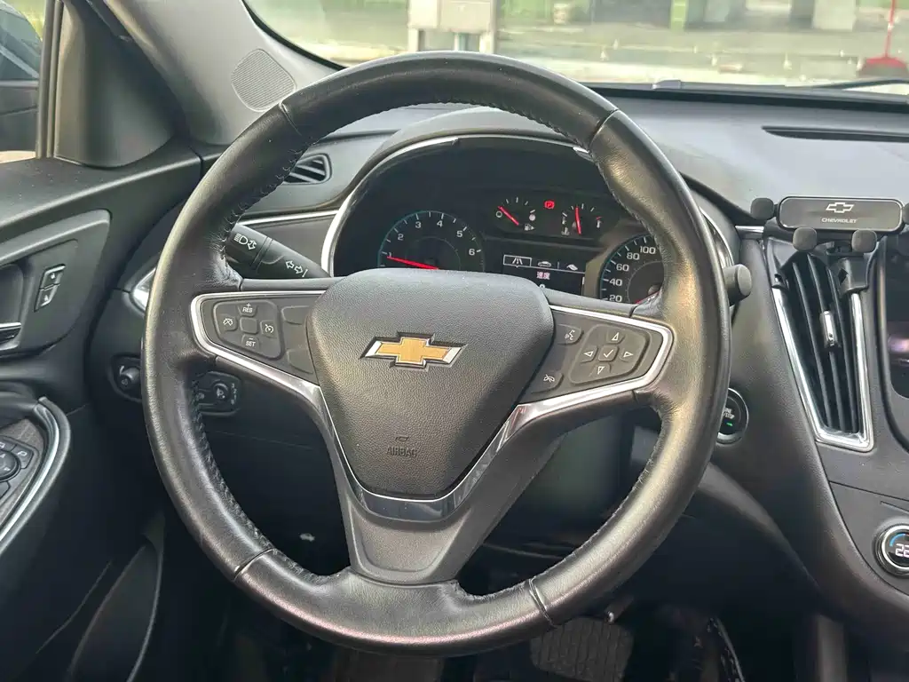Chevrolet Malibu XL — миниатюра 7