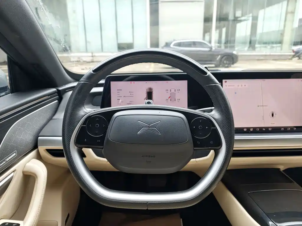 XPeng P7 — миниатюра 15