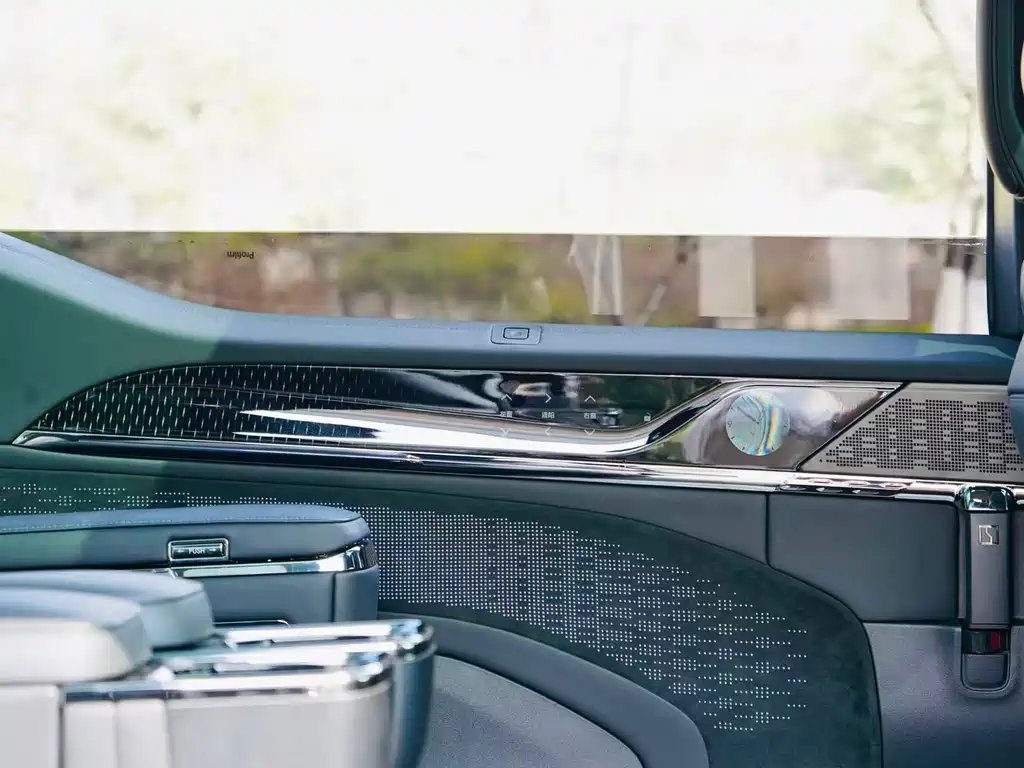 ZEEKR EXTREME KRYPTON 009