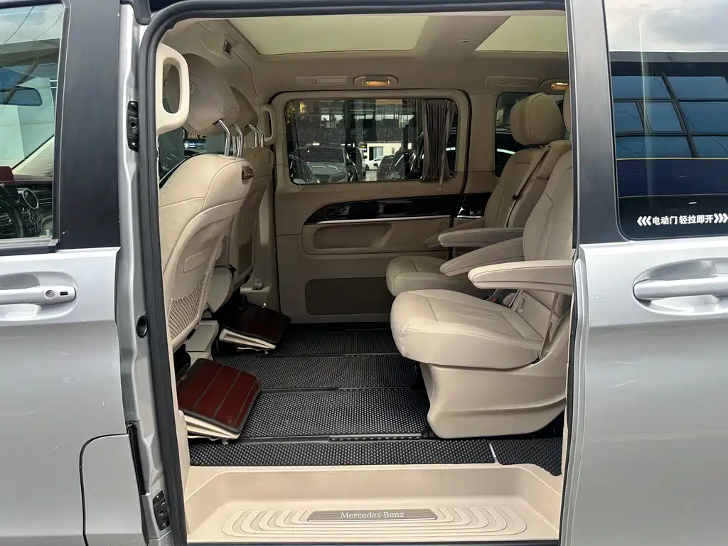 MERCEDES-BENZ V CLASS