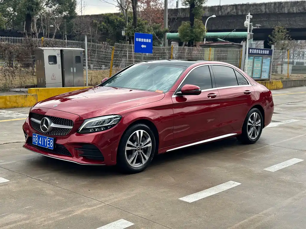 Mercedes-Benz C-Class 2020