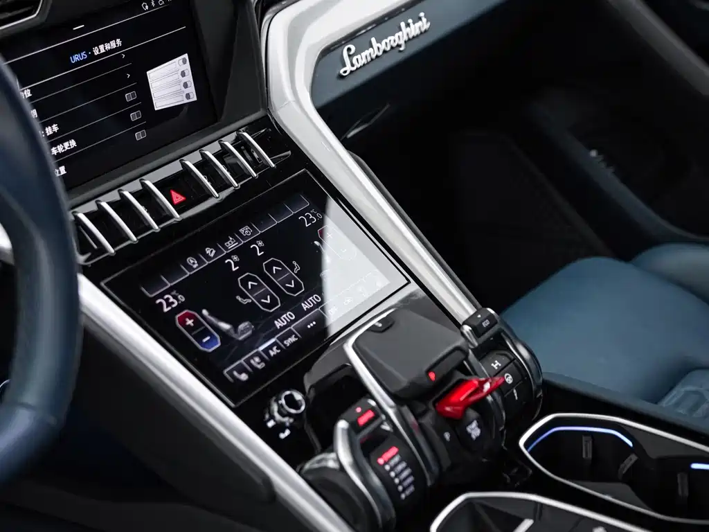 Lamborghini Urus — миниатюра 22