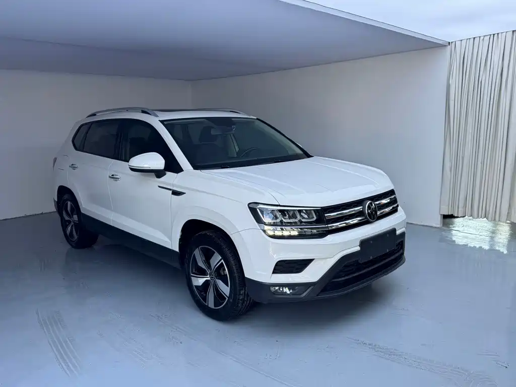 Volkswagen Tharu — миниатюра 3