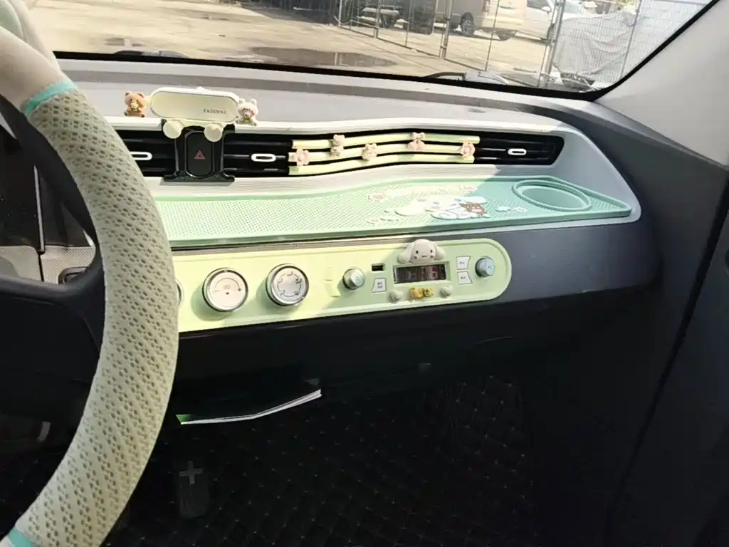 Wuling MINIEV — миниатюра 18