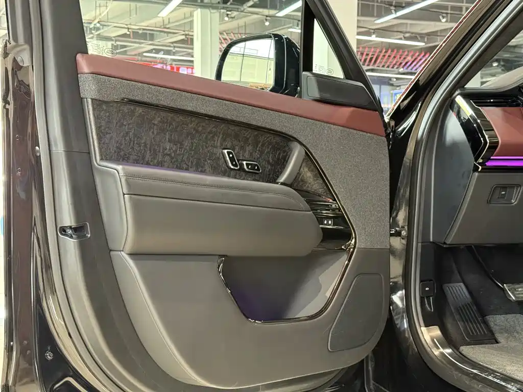 Land Rover Sport — миниатюра 17