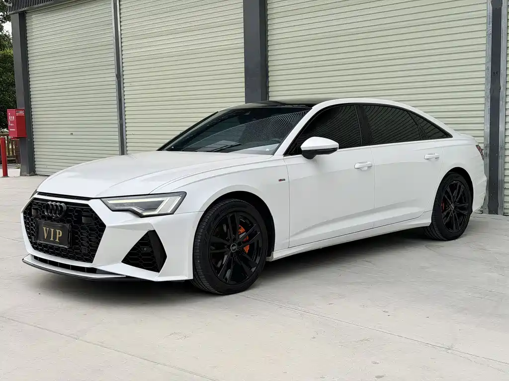 Audi A6L 2022