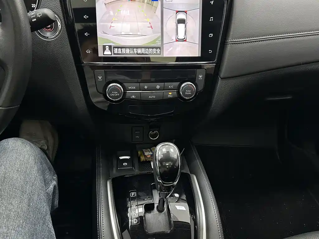 Nissan X-Trail — миниатюра 14