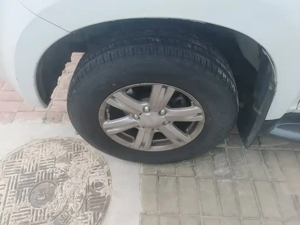 Isuzu MU-X — миниатюра 23