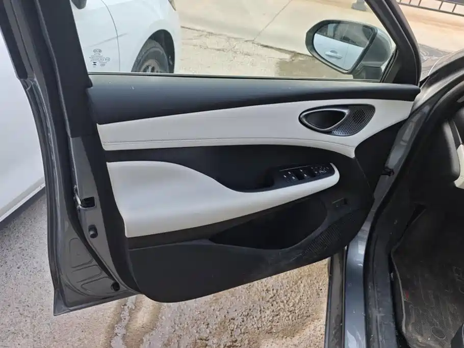 BYD Seal 05 DM-i — миниатюра 7