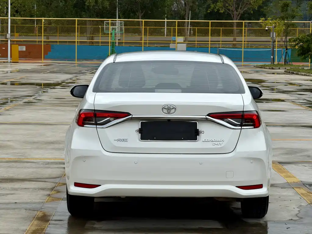 Toyota Corolla — миниатюра 5