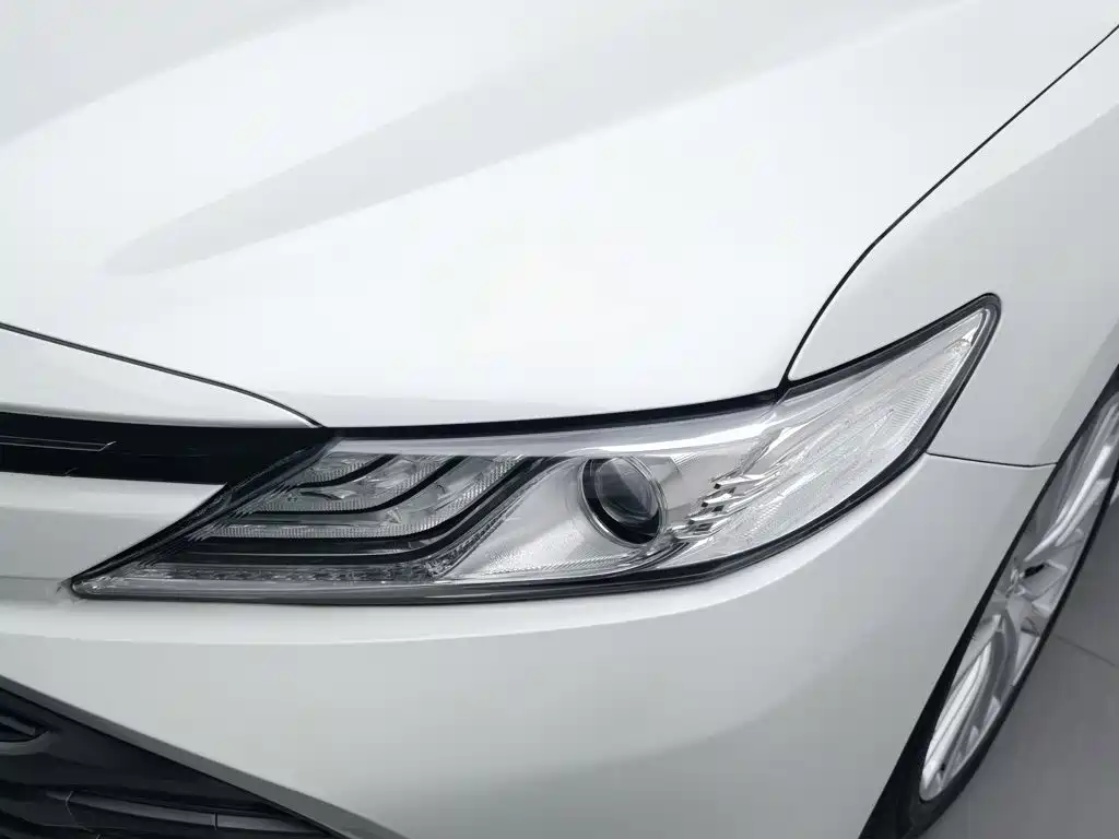 Toyota Camry — миниатюра 7