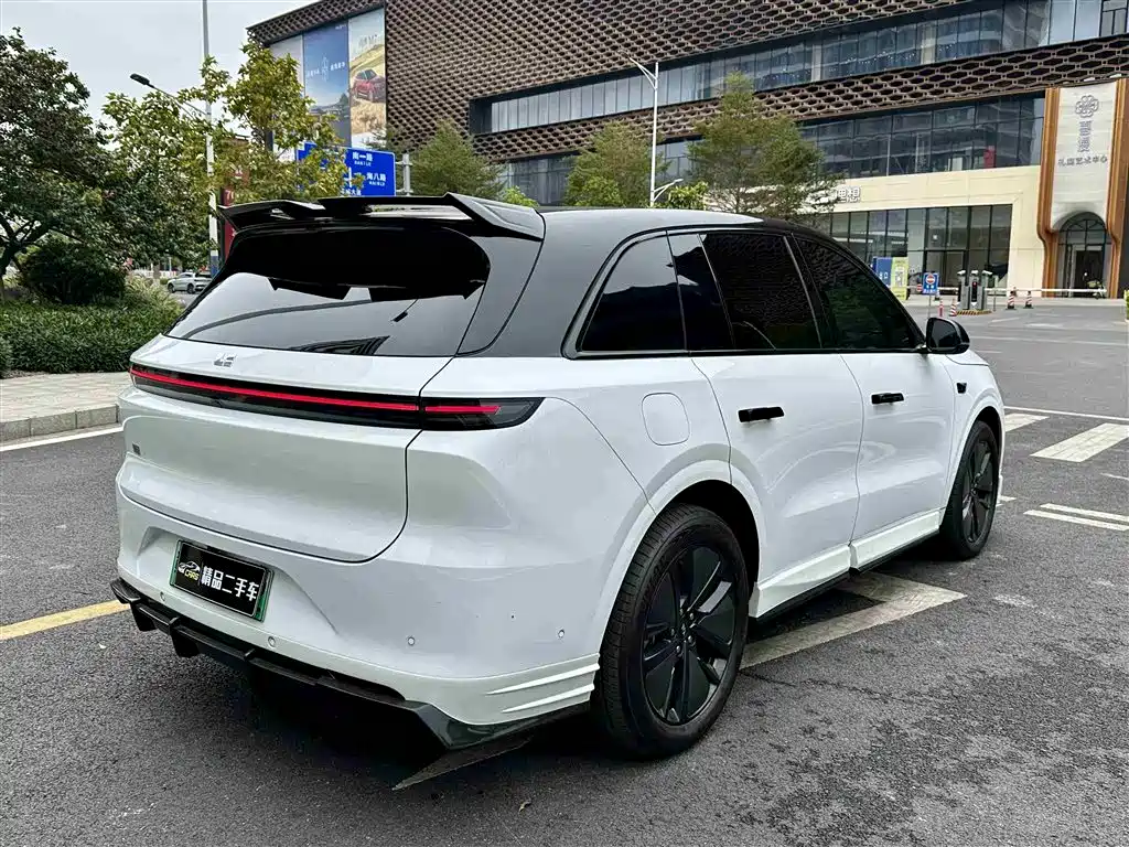 Li Auto IDEAL L6