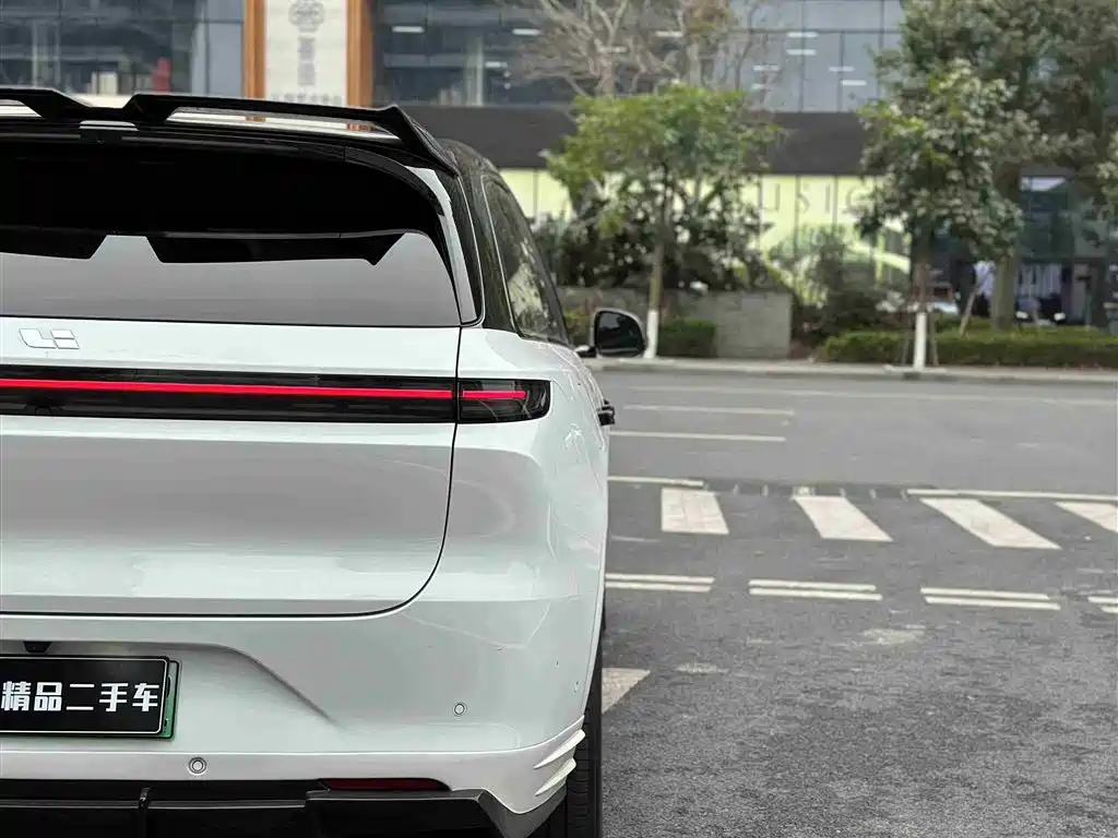 Li Auto IDEAL L6