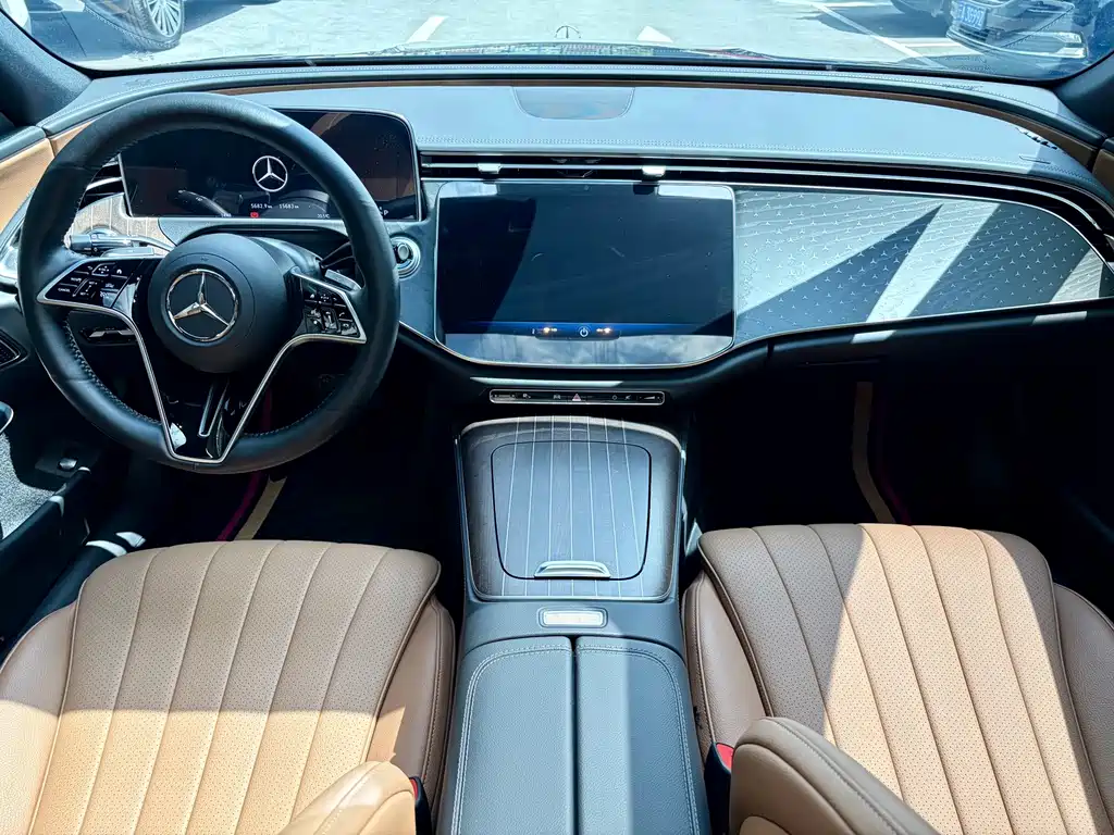 Mercedes-Benz E-Class — миниатюра 20