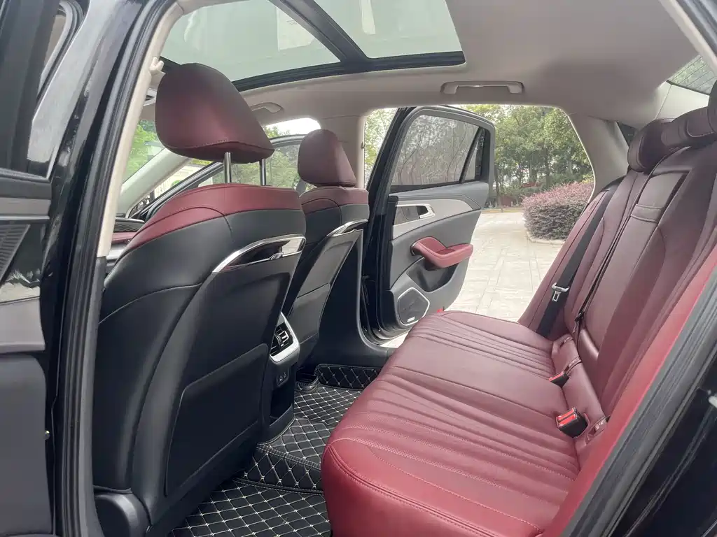 Hongqi H5 2.0T Auto Connected Flagship Smooth Edition, фото 6
