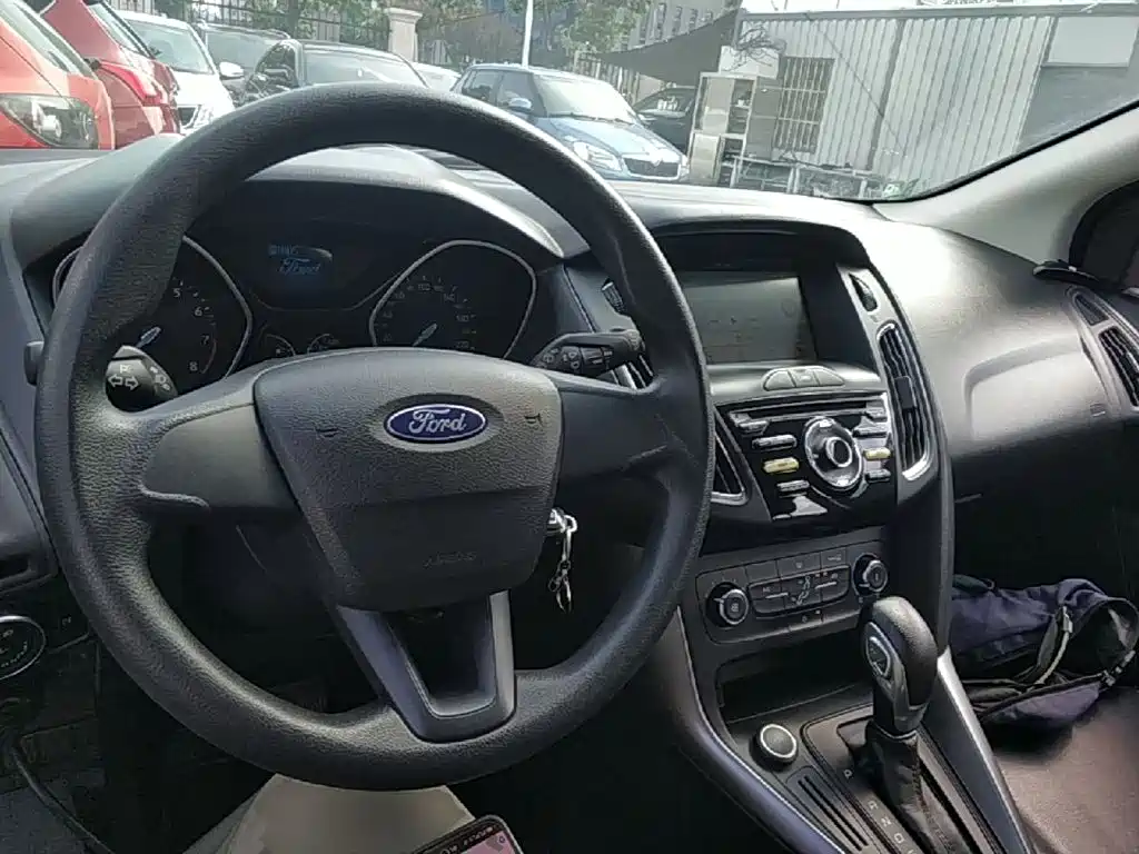 Ford Focus — миниатюра 10