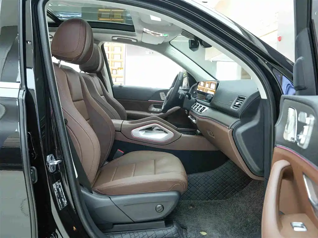 Mercedes-Benz GLE (Import) — миниатюра 12