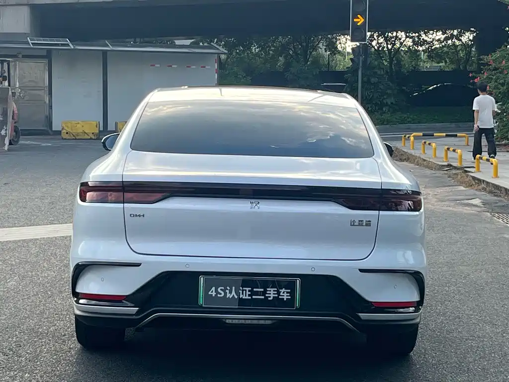 BYD Han — миниатюра 6