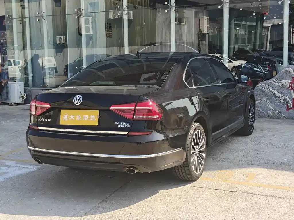 Volkswagen Passat — миниатюра 11