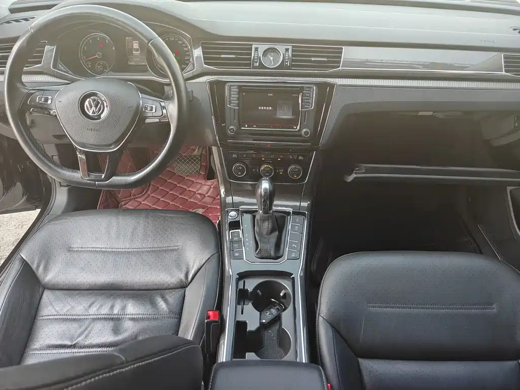 Volkswagen Passat — миниатюра 8