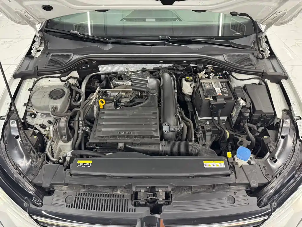 Volkswagen Golf — миниатюра 19