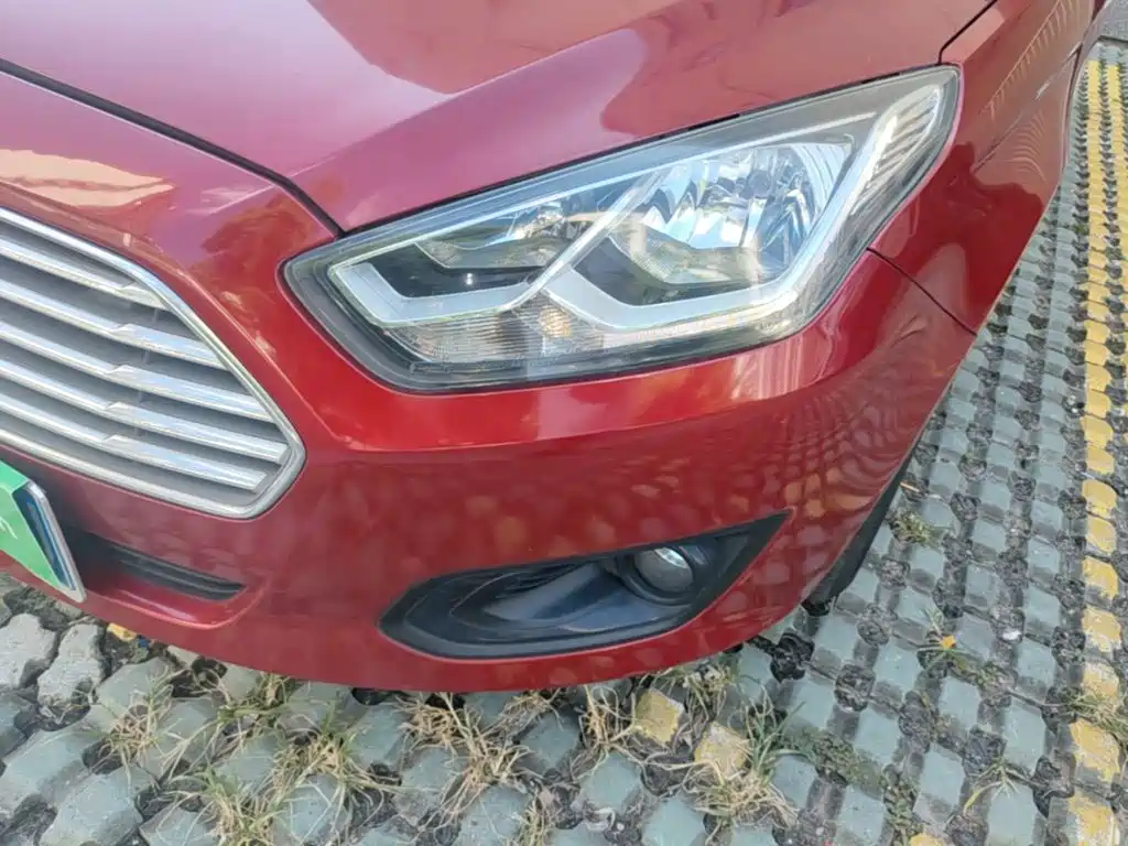 Ford Escort — миниатюра 24