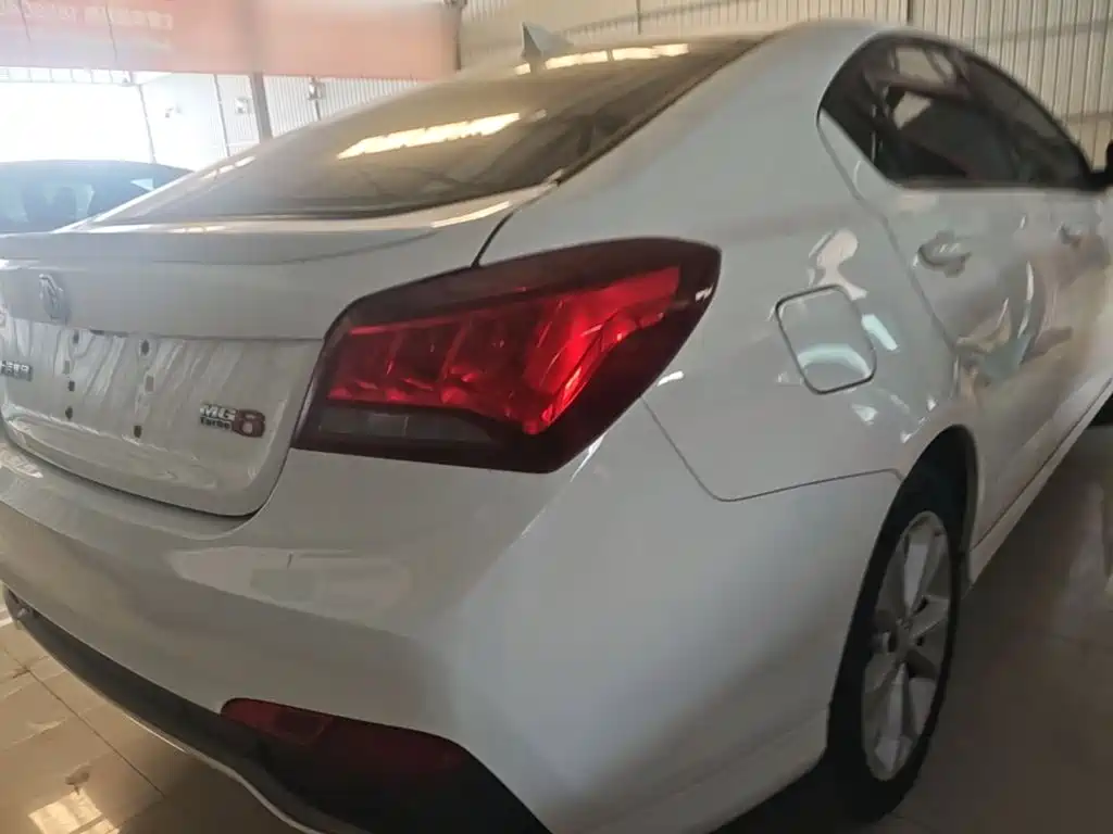 MG MG6 — миниатюра 8
