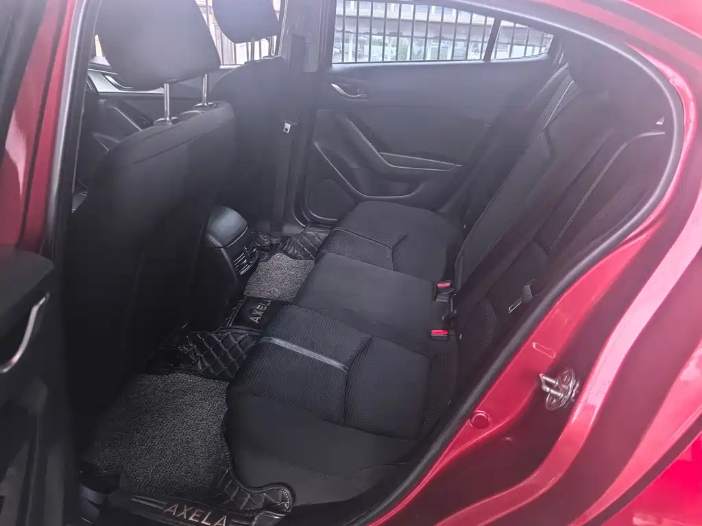 Mazda 3 Axela — миниатюра 5