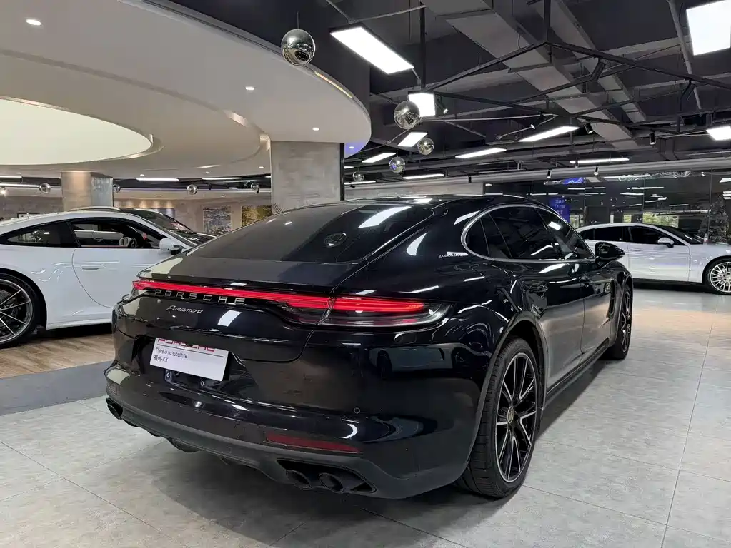 Porsche Panamera — миниатюра 10
