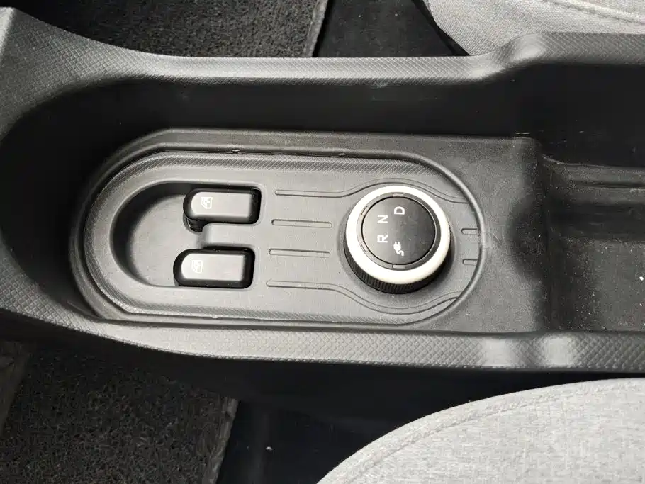 Wuling MINIEV — миниатюра 15
