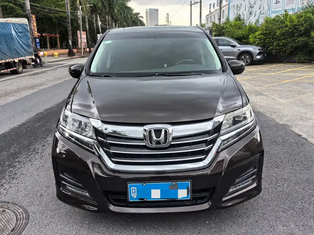 Honda Elysion — миниатюра 2