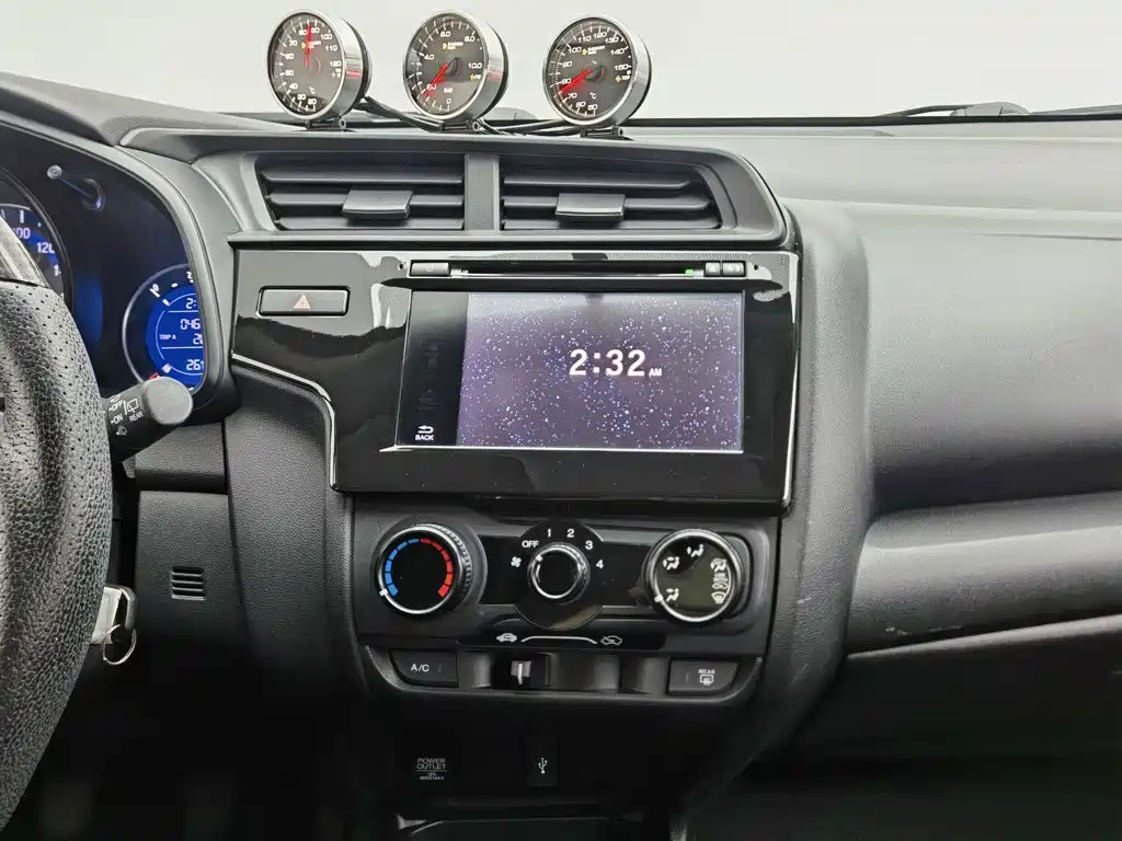 Honda Fit — миниатюра 12