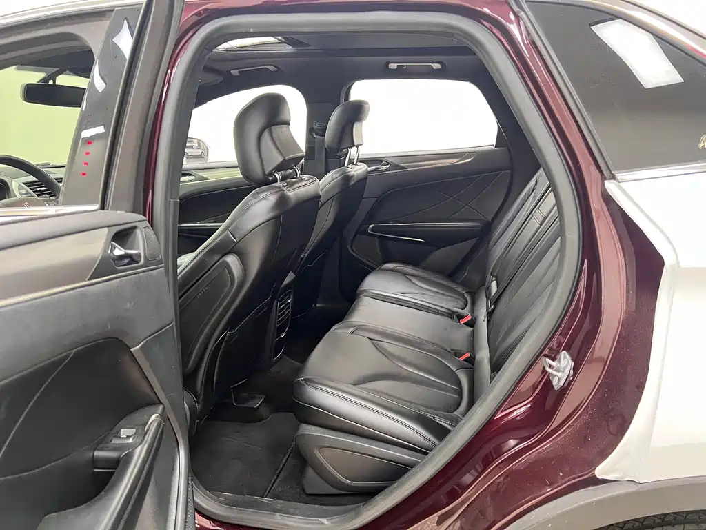 Lincoln MKC 2.0T 2WD Premium Edition, фото 16