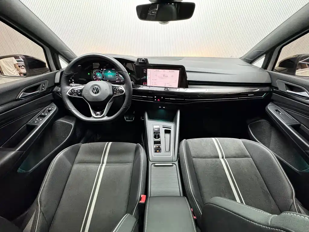 Volkswagen Golf — миниатюра 13