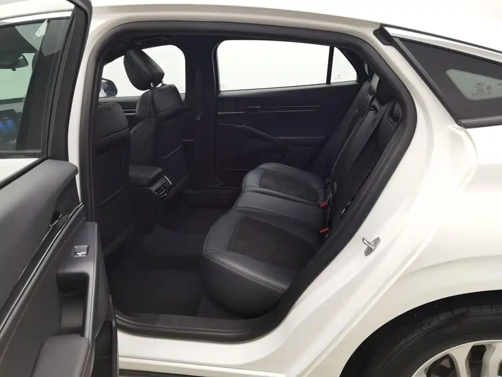 Ford Mondeo — миниатюра 15