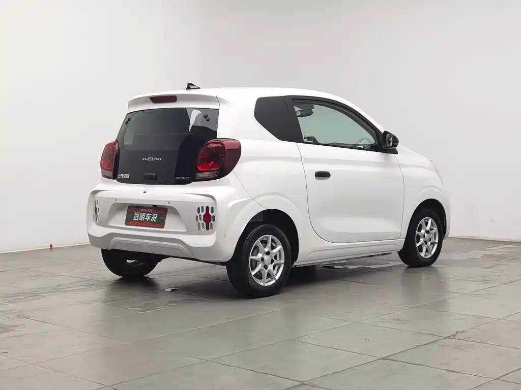 Roewe Clever — миниатюра 2