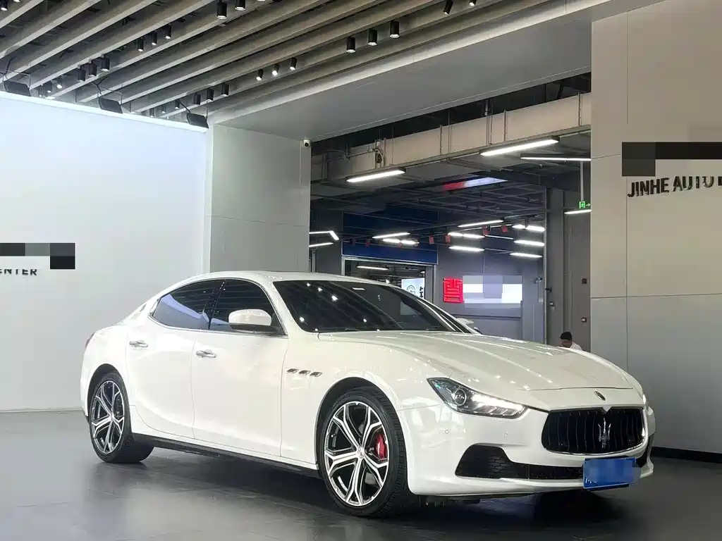 MASERATI GHIBLI
