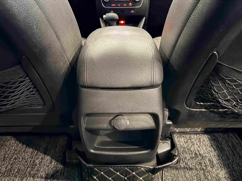 Kia Sorento — миниатюра 29