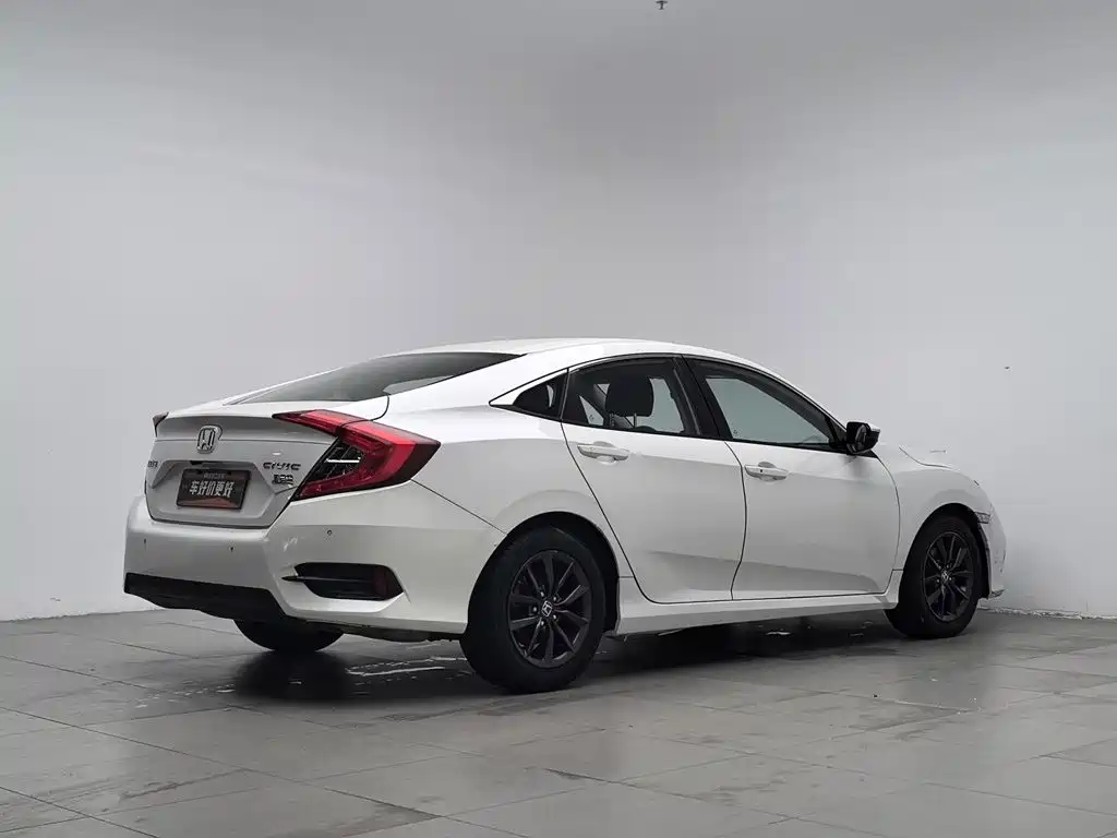 Honda Civic — миниатюра 2