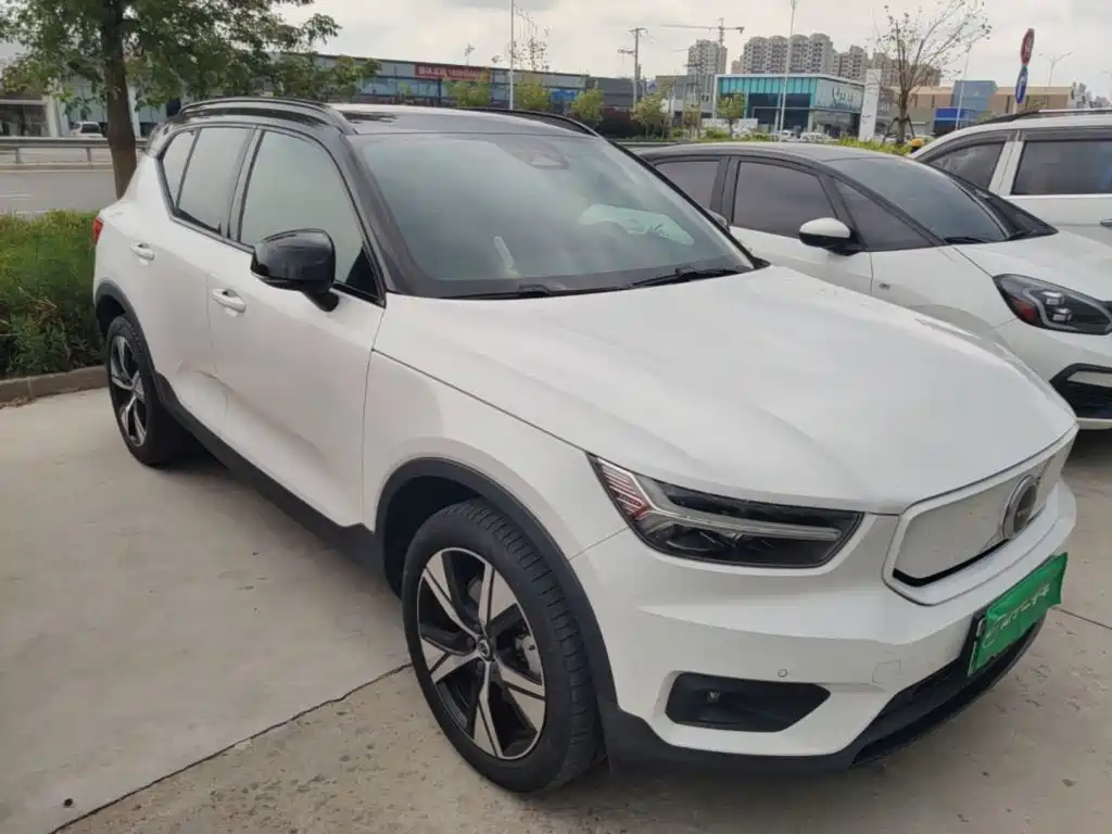 Volvo XC40 NEV — миниатюра 4