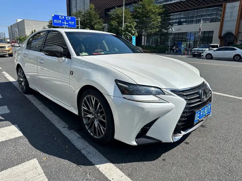 Lexus GS — миниатюра 8
