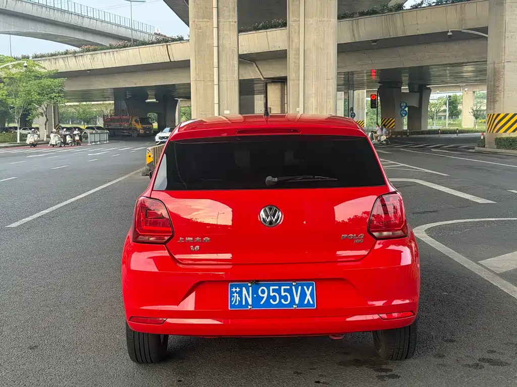 Volkswagen Polo 2016 1.6L AT Comfort
