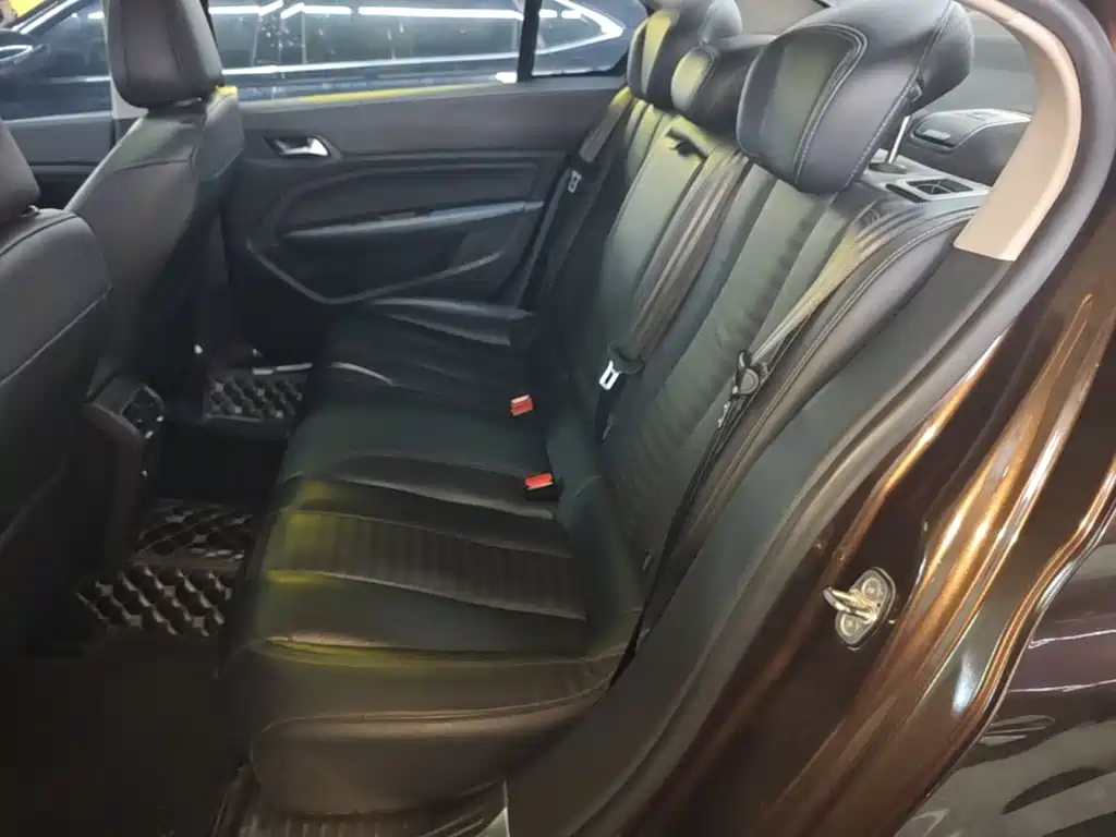 Peugeot 408 — миниатюра 17