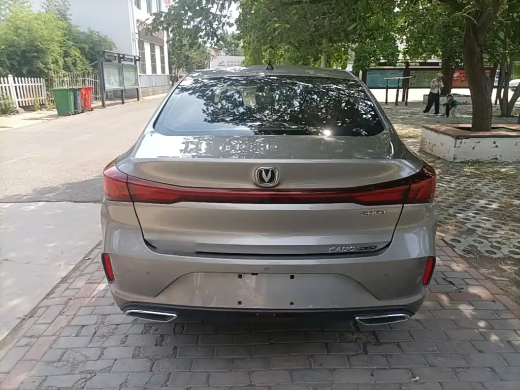Changan Eado — миниатюра 6
