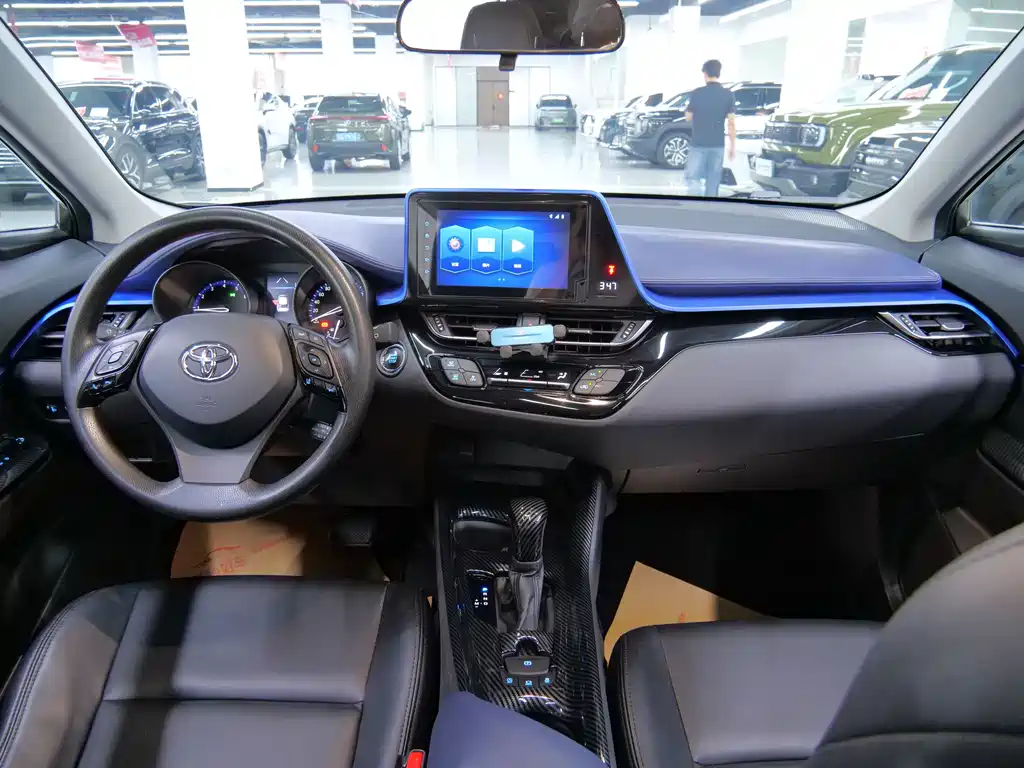 Toyota C-HR — миниатюра 7